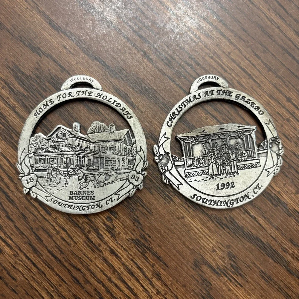 Woodbury Pewter Southington CT Christmas Ornaments 1992 1993 Barnes Museum Set 2